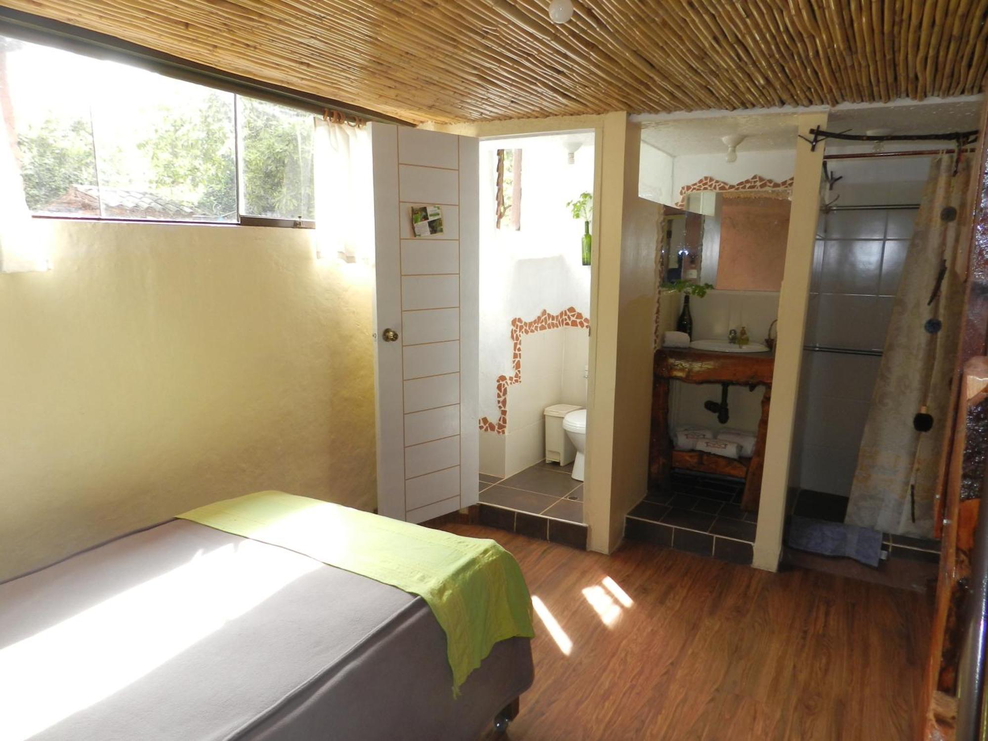 Eco Tampu Andahuaylillas- Hospedaje Ecosostenible Pokój zdjęcie